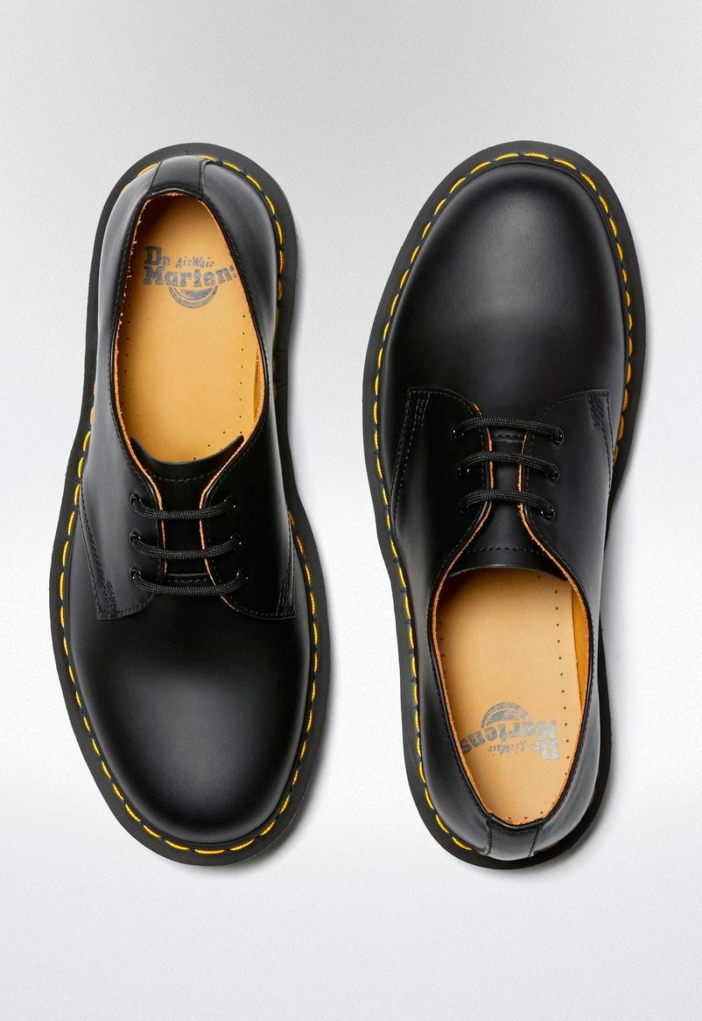 Zapato de hombre negro Dr Martens 1461
