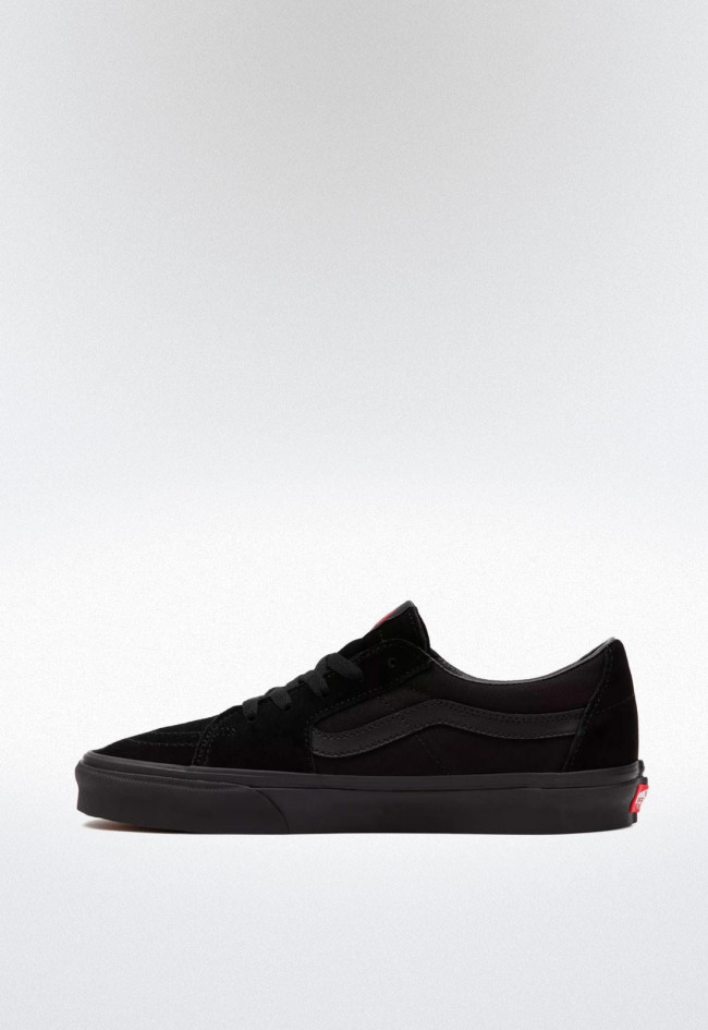 Deportivo de hombre negro VANS ua sk8-low blk/blk