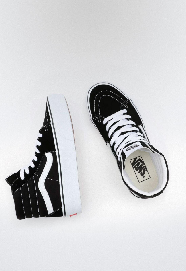 Deportivo de mujer negro VANS ua sk8-hi platform 2.0 black/true white