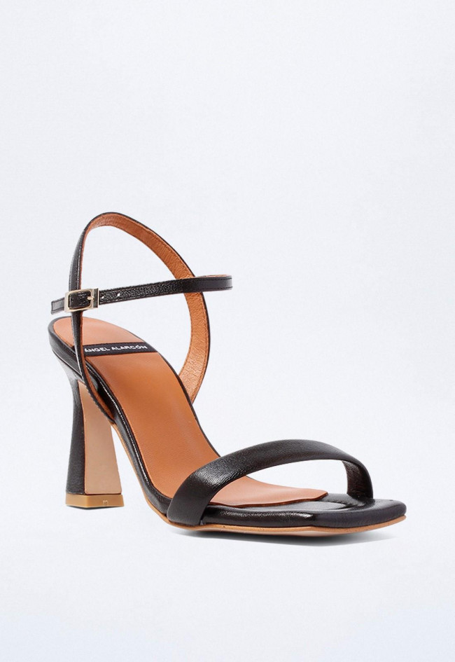 Sandalia de mujer negro Alarcón 23053-077g