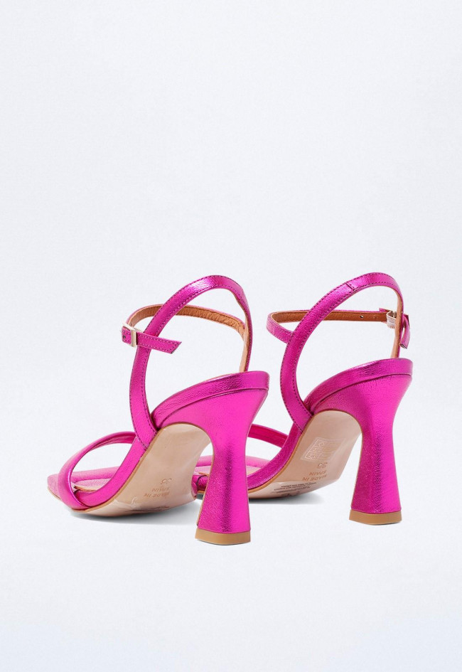 Sandalia de mujer fucsia Alarcón 23053-077g