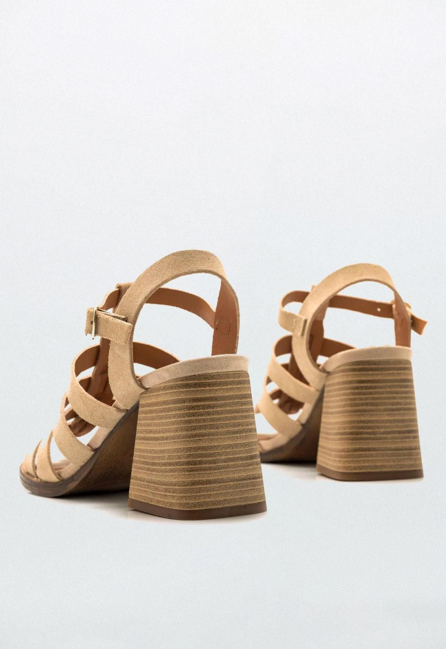 Sandalia de mujer arena Mustang 50550