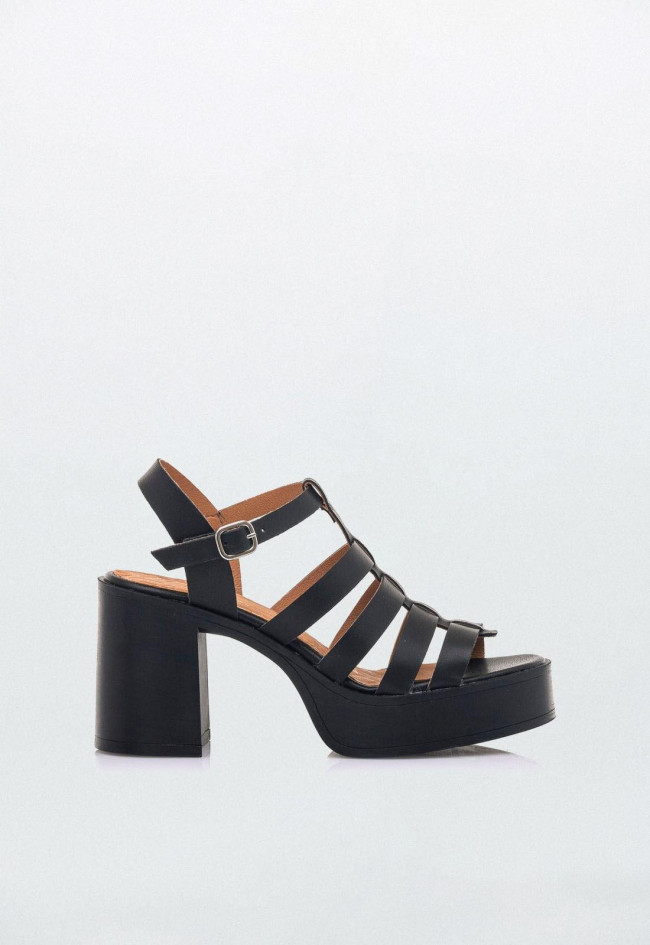 Sandalia de mujer negro Mustang 50564