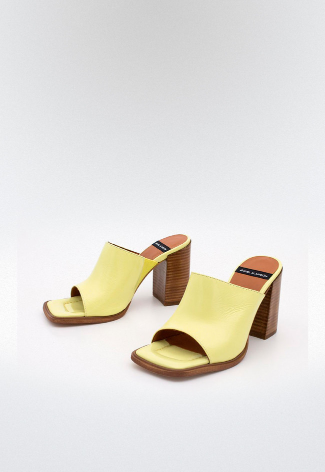 ABBA - Mule de tacón ancho y alto