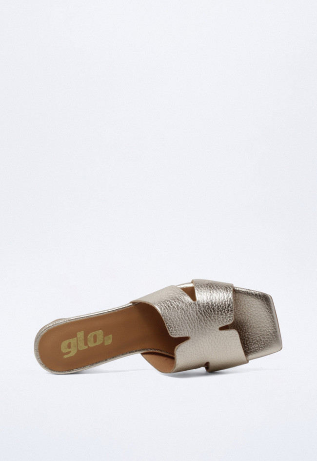 Sandalia de mujer oro Glo 27932