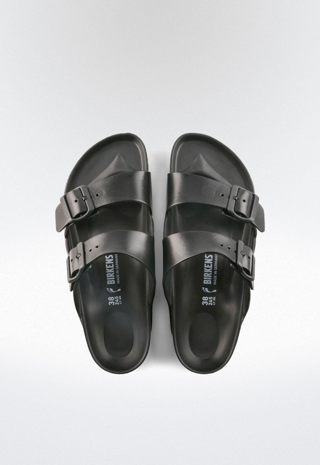 Sandalia de hombre negro Birkenstock arizona essentials