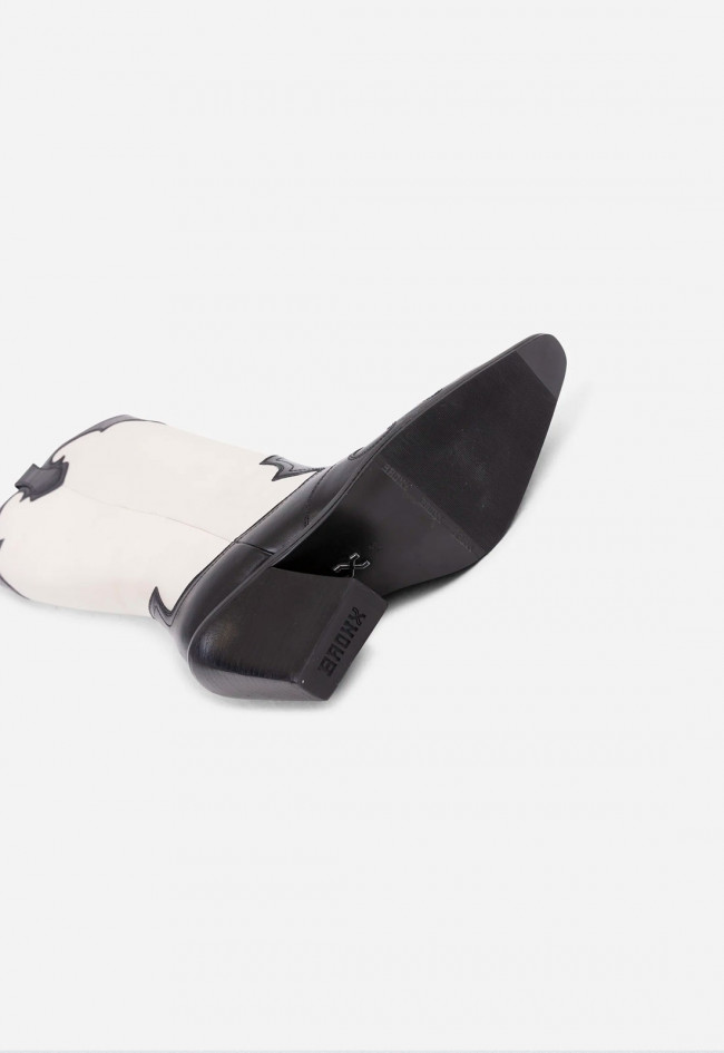 Bota cowboy bordada de mujer blanco Bronx new-kole