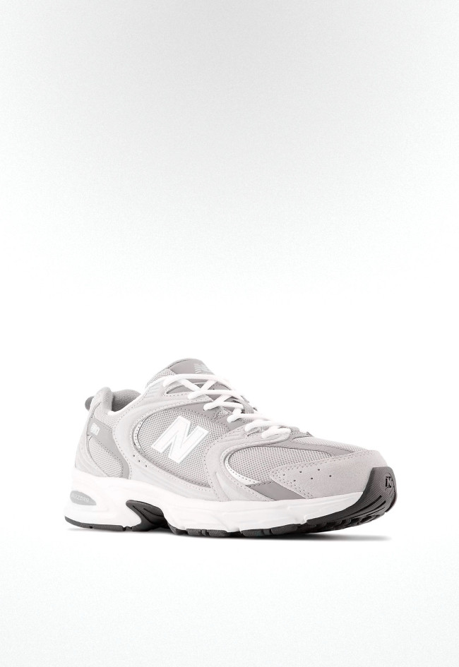 Deportivo de hombre gris New Balance mr530ck