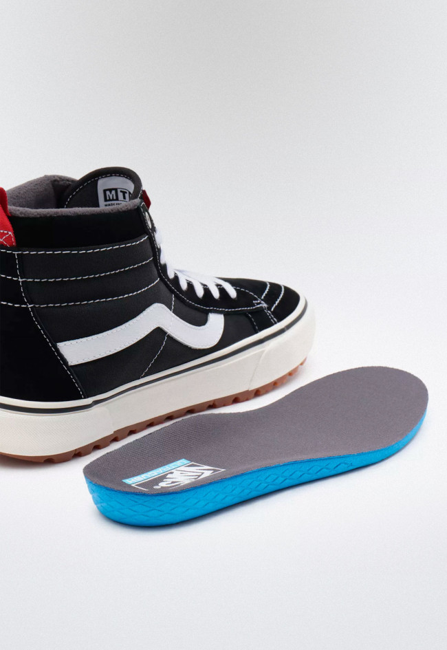 Deportivo de mujer negro VANS sk8-hi  mte-1 (suede) black