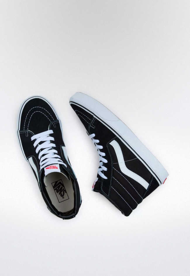 Deportivo de mujer negro VANS sk8-hi black/black/white