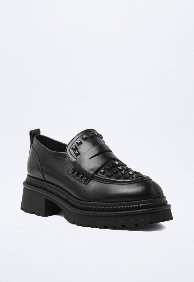 Zapato con tachas de mujer negro Alpe 27271705