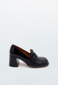 Zapato mocasín de mujer negro Alarcón 23577-624a