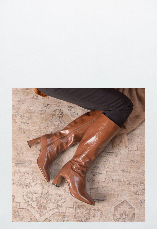 DEJAH - Botas de piel con tacón de diseño y punta redonda