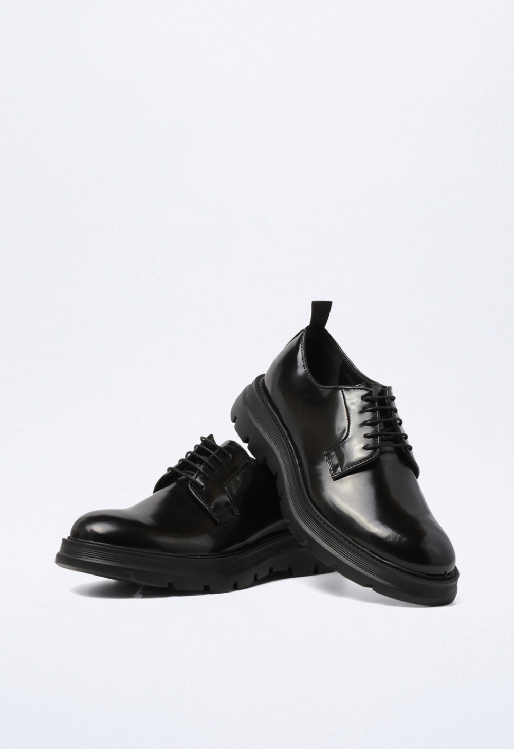 Zapatos de hombre: los 4 modelos que necesitarás esta temporada