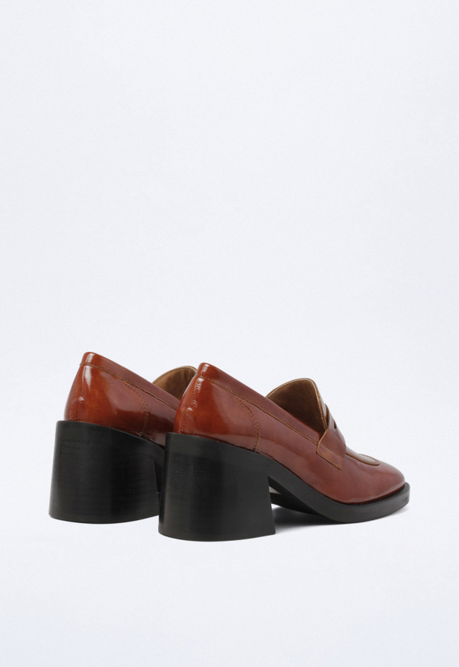 Zapato estilo mocasín de mujer cuero VAS 05924