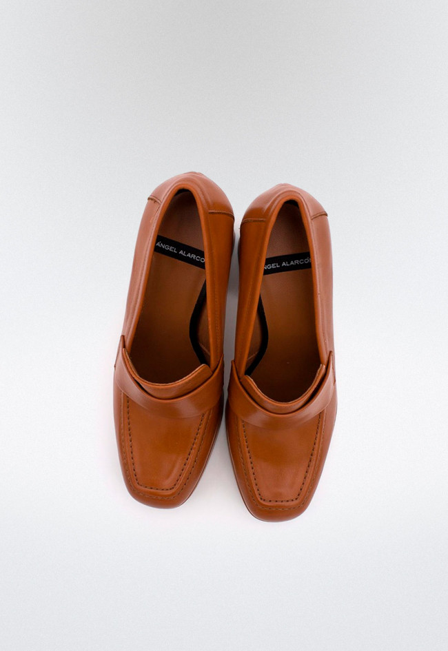 Zapato de mujer camel Alarcón 23567-566a