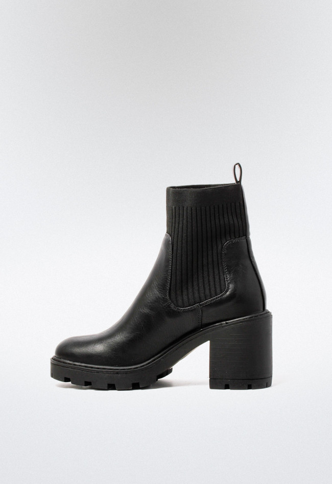 Botín suela track de mujer negro Identity 306-2851