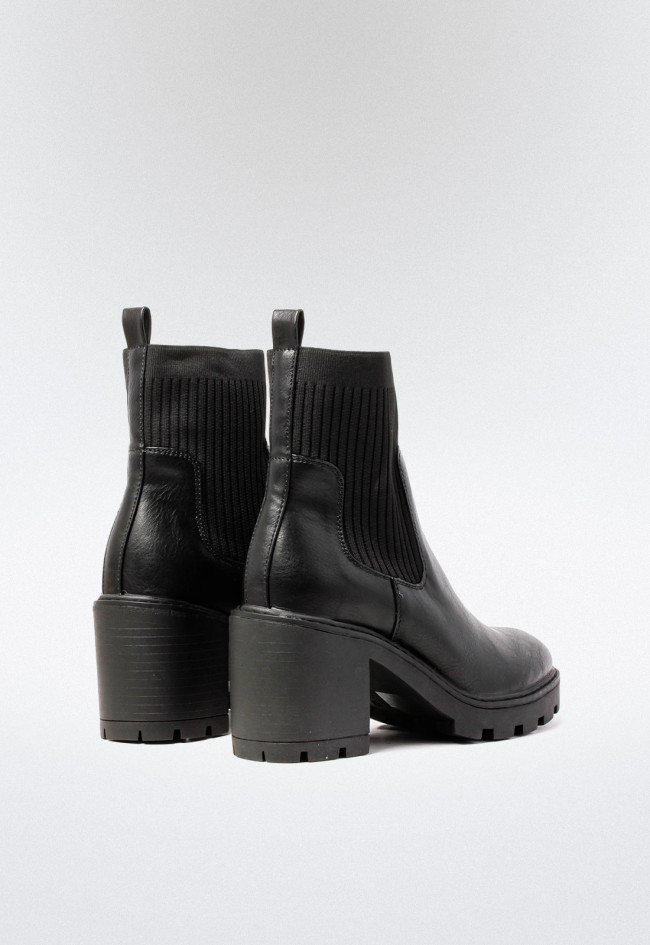 Botín suela track de mujer negro Identity 306-2851