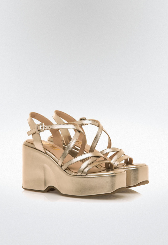 Sandalias tiras cruzadas Mujer MUSTANG LIZZY oro