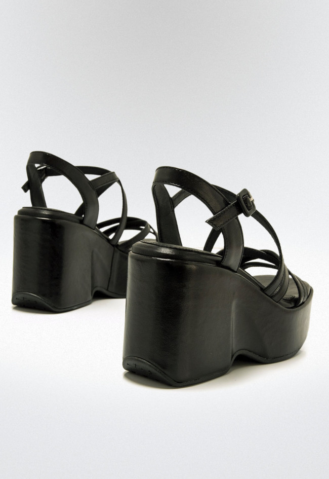 Sandalias tiras cruzadas Mujer MUSTANG LIZZY negro