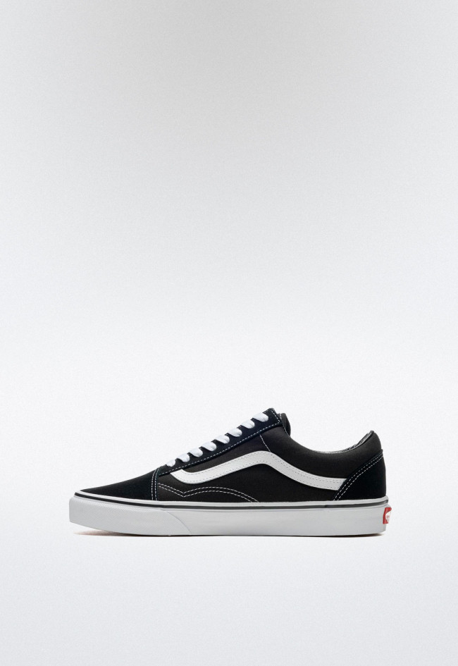 Deportivo de mujer negro VANS old skool