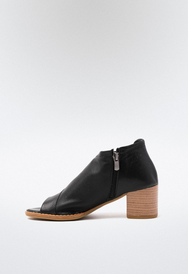 Sandalia campera negra con tacón ancho y cremallera lateral | Estilo casual con carácter | Marca propia VAS VAS g220 a5