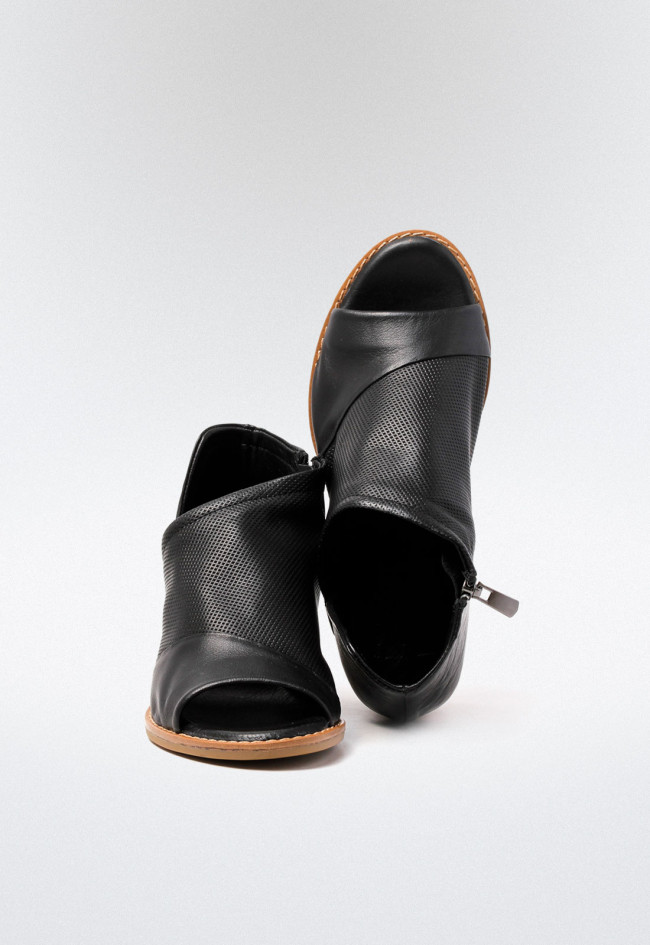 Sandalia campera negra con tacón ancho y cremallera lateral | Estilo casual con carácter | Marca propia VAS VAS g220 a5