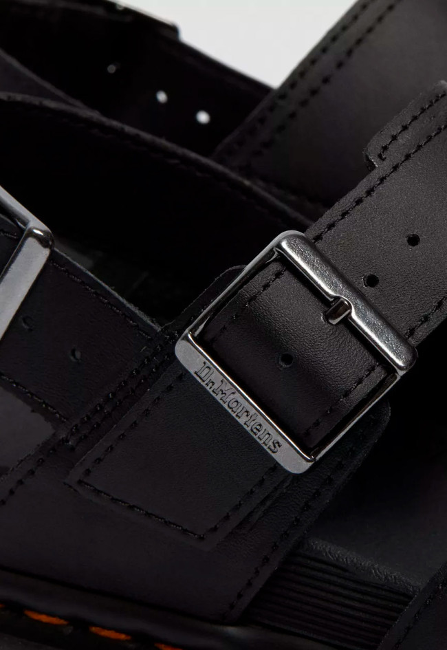 Sandalia de mujer negro Dr Martens voss ii hydro