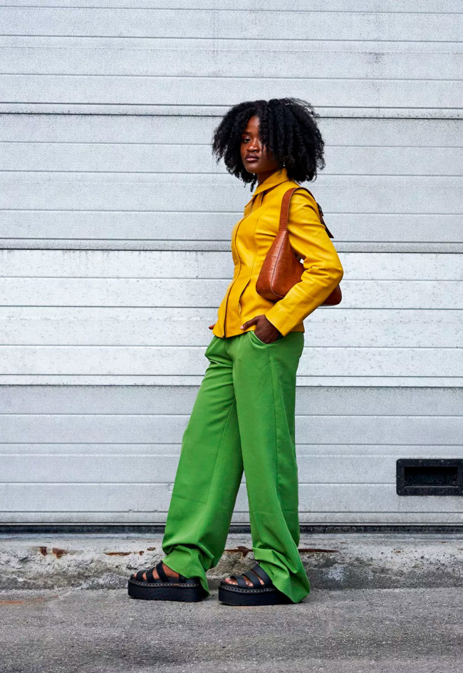 Sandalia romana plataforma de mujer negro Dr Martens blaire quad black hydro