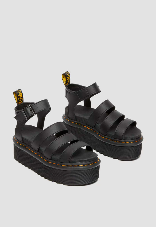 Sandalia romana plataforma de mujer negro Dr Martens blaire quad black hydro