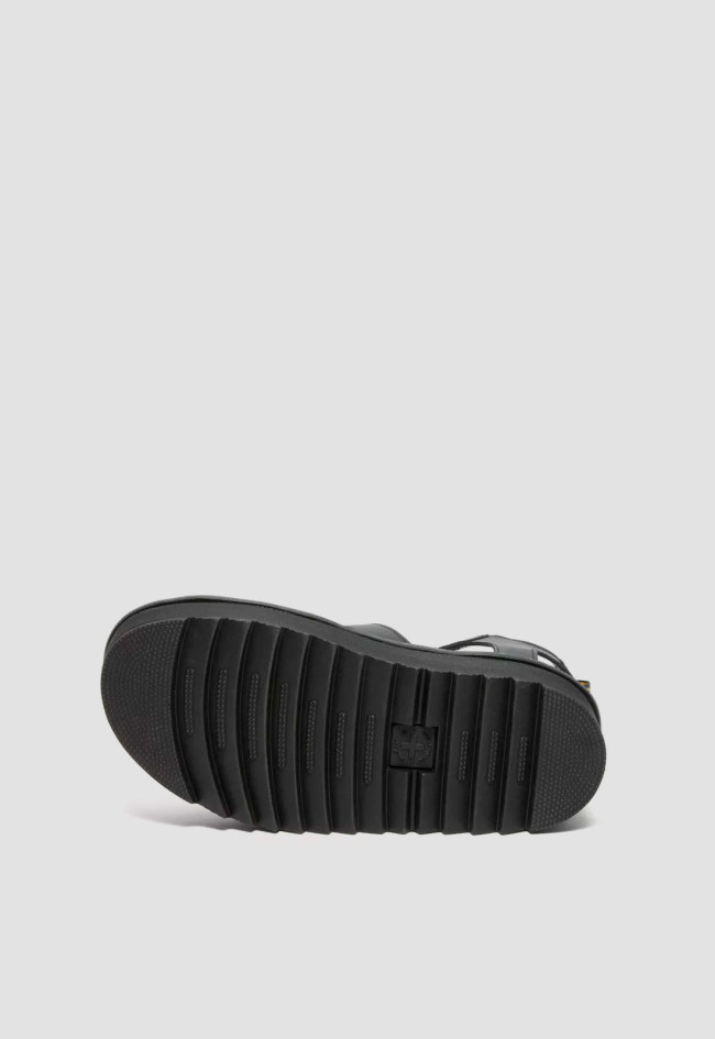 Sandalia romana plataforma de mujer negro Dr Martens blaire quad black hydro