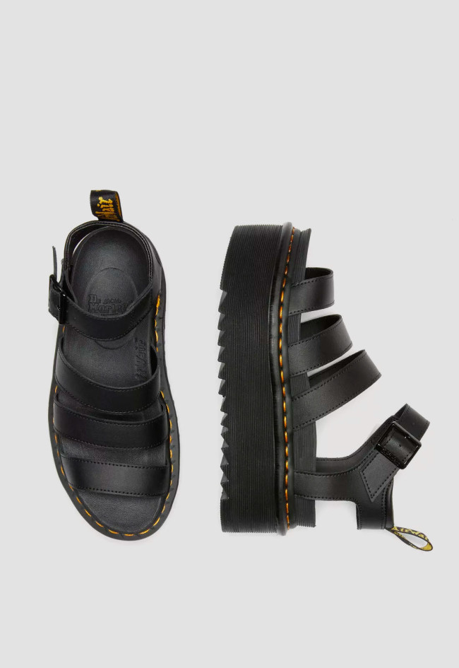 Sandalia romana plataforma de mujer negro Dr Martens blaire quad black hydro