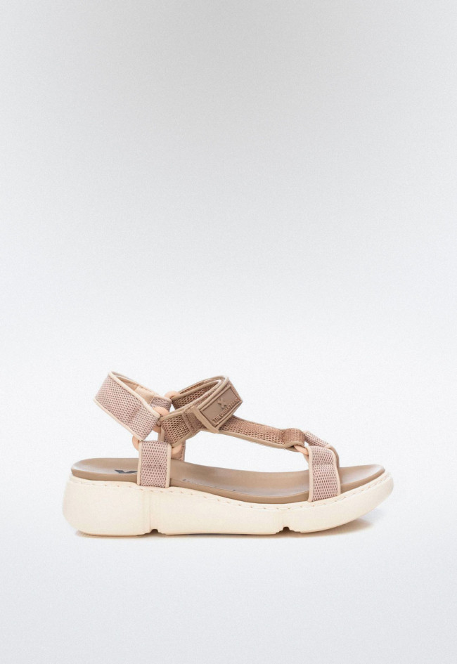Sandalia deportiva de mujer beige Xti 142917