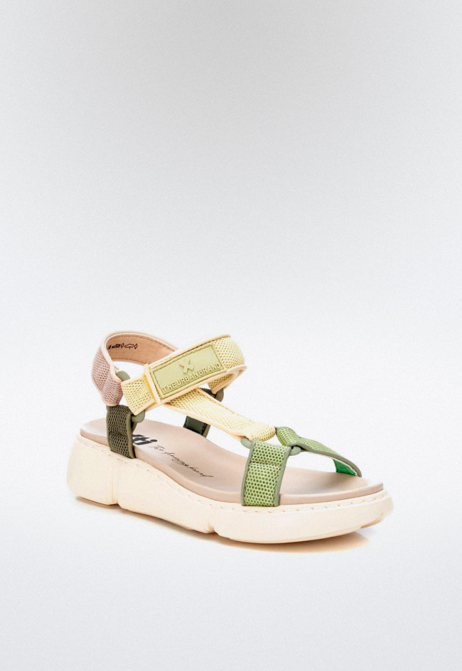 Sandalia deportiva de mujer verde Xti 142917