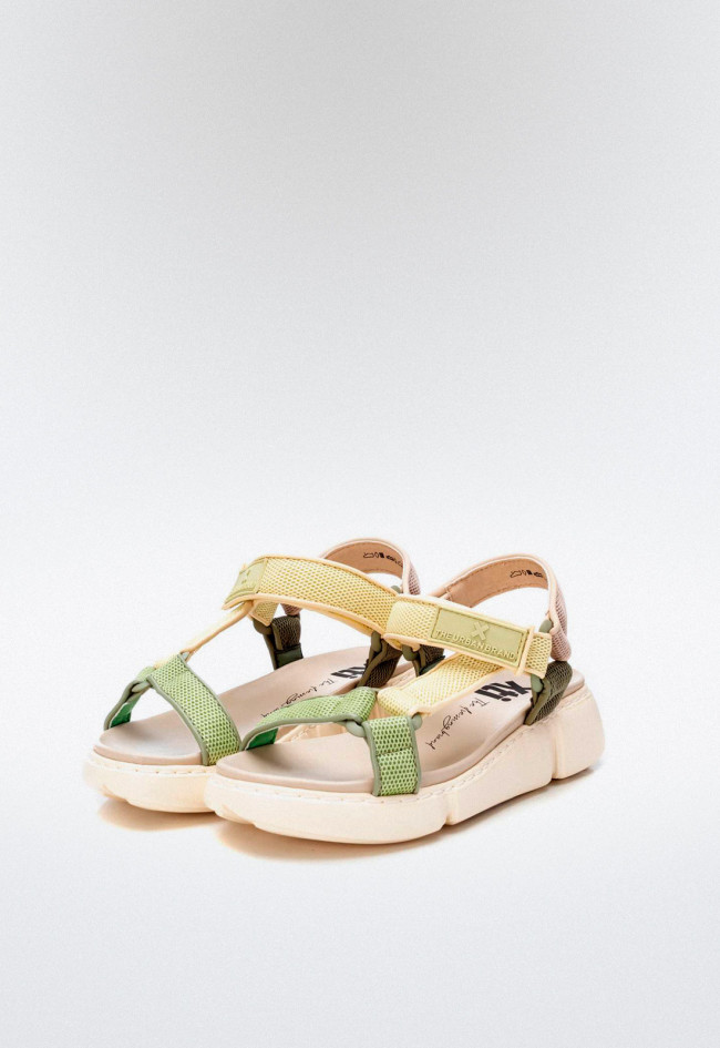 Sandalia deportiva de mujer verde Xti 142917