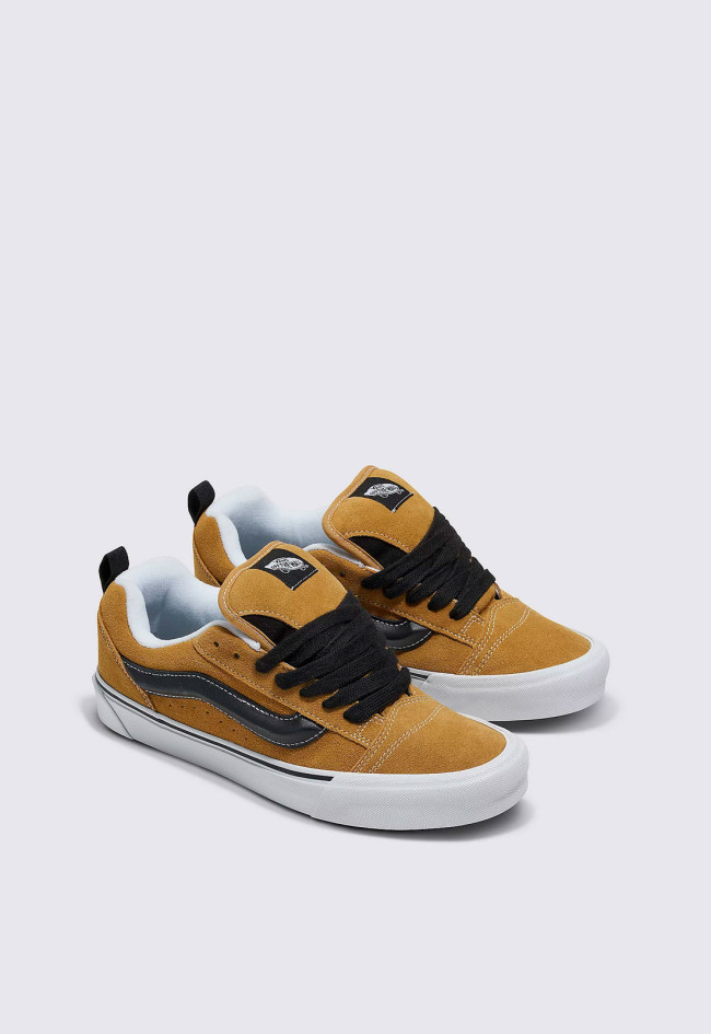 Deportivo de hombre tostado VANS knu skool