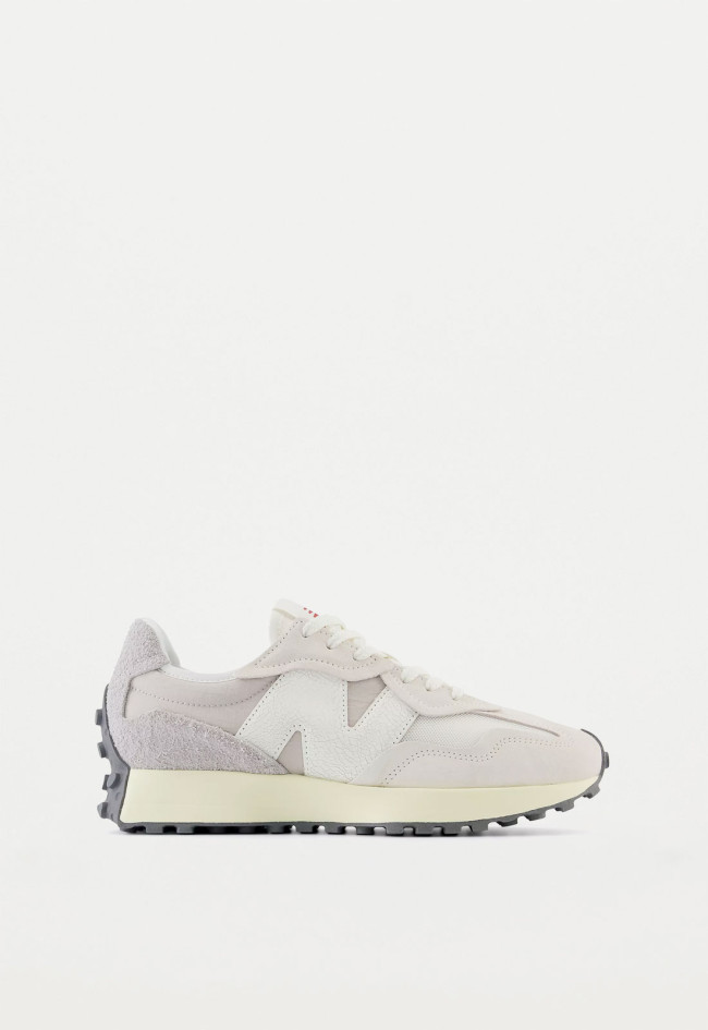 Deportivo de mujer beige New Balance u327wrb