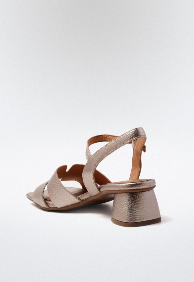 Sandalia de mujer oro Glo 27931