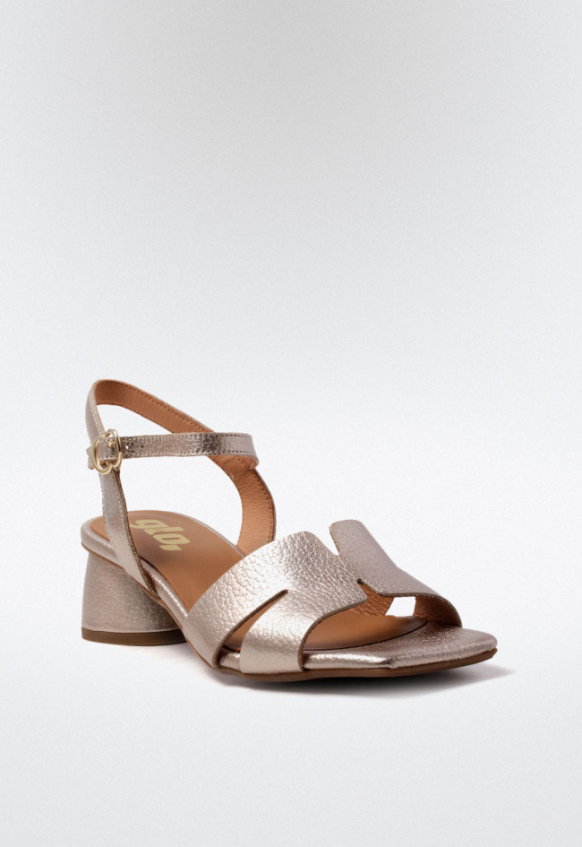 Sandalia de mujer oro Glo 27931