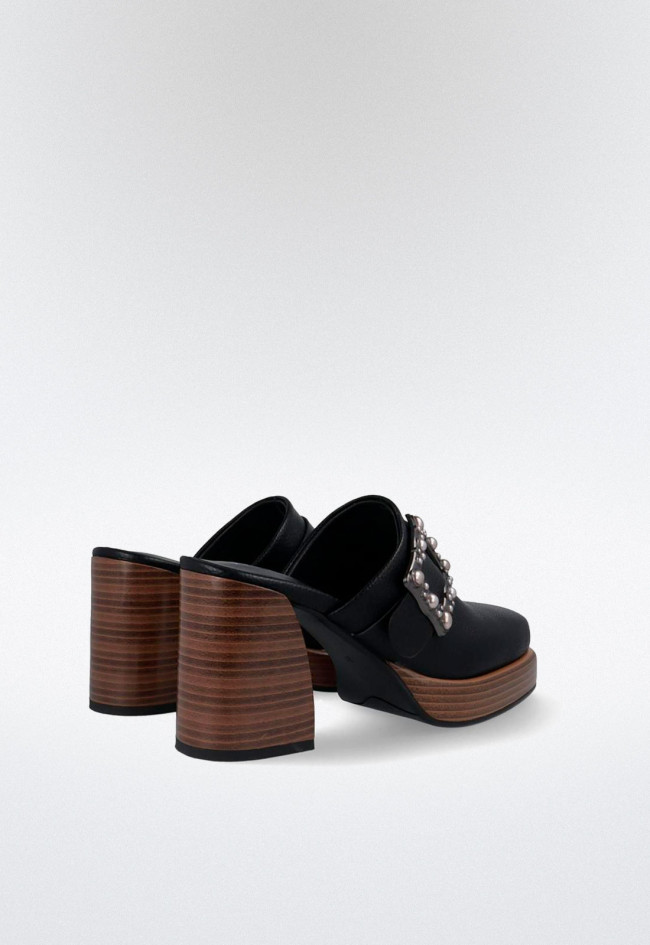 Zueco de mujer negro Noa Harmon 9676-06