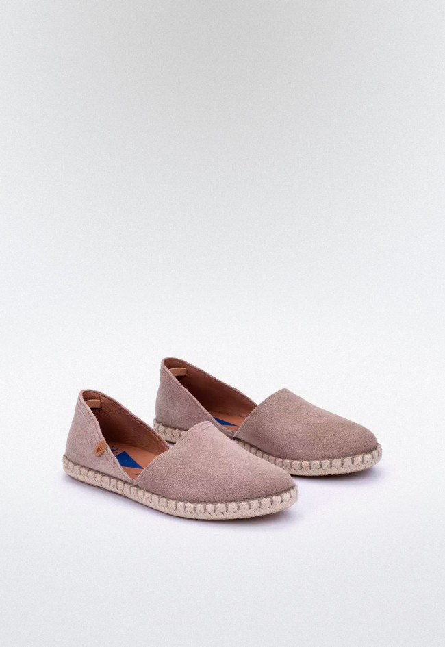 Alpargata plana de mujer en serraje piedra con suela de yute y piel | Fabricada en España | Verbenas Carmen