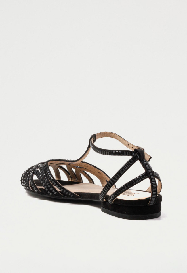 Sandalia cangrejera negra plana con pedrería decorativa para mujer | Diseño sofisticado de Why Pink? m4170