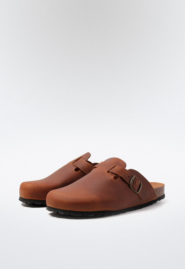 Zueco de hombre marrón VAS 355