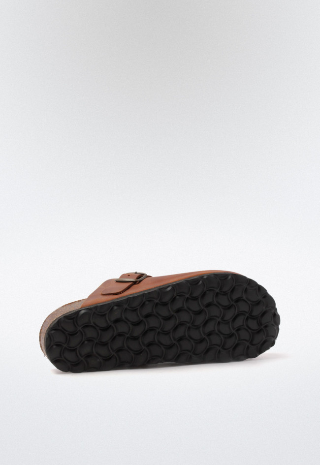 Zueco plano marrón de mujer en piel con hebilla lateral y suela EVA | Comodidad y estilo natural de VAS 355