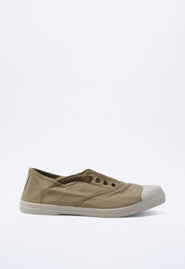Deportivo de mujer tostado Natural World 102