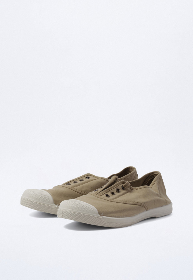 Deportivo de mujer tostado Natural World 102