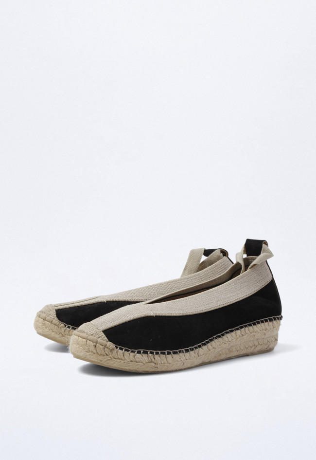 Alpargata plana negra estilo bailarina de piel con cintas y suela de esparto | Diseño GLO m125600