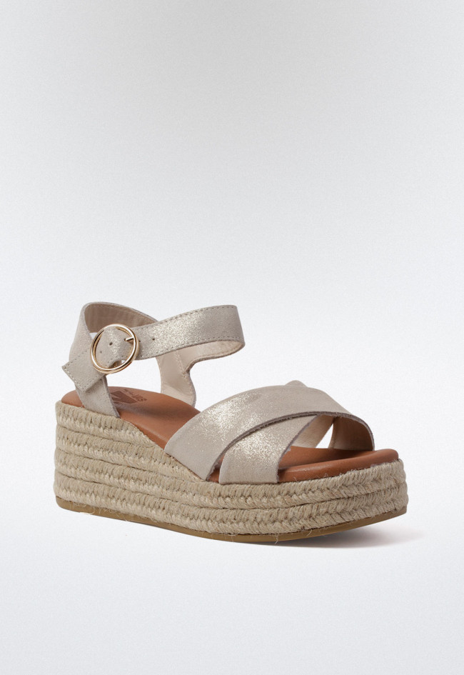 Sandalia de cuña con suela de esparto, tiras cruzadas doradas y hebilla | Brillo cómodo para verano VAS new bonita 03