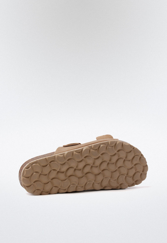 Sandalia bio plana taupe de mujer en piel con doble hebilla ancha dorada y suela EVA | Diseño cómodo y actual VAS 0747