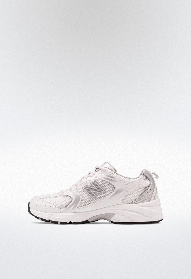 Deportivo de mujer blanco New Balance mr530ema